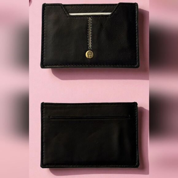 Etienne Aigner Elegant Black 4-Piece Set New - Picture 2 of 5